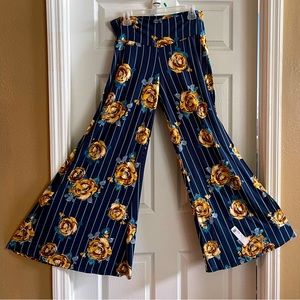 Plus women’s 1X wide leg blue floral pant